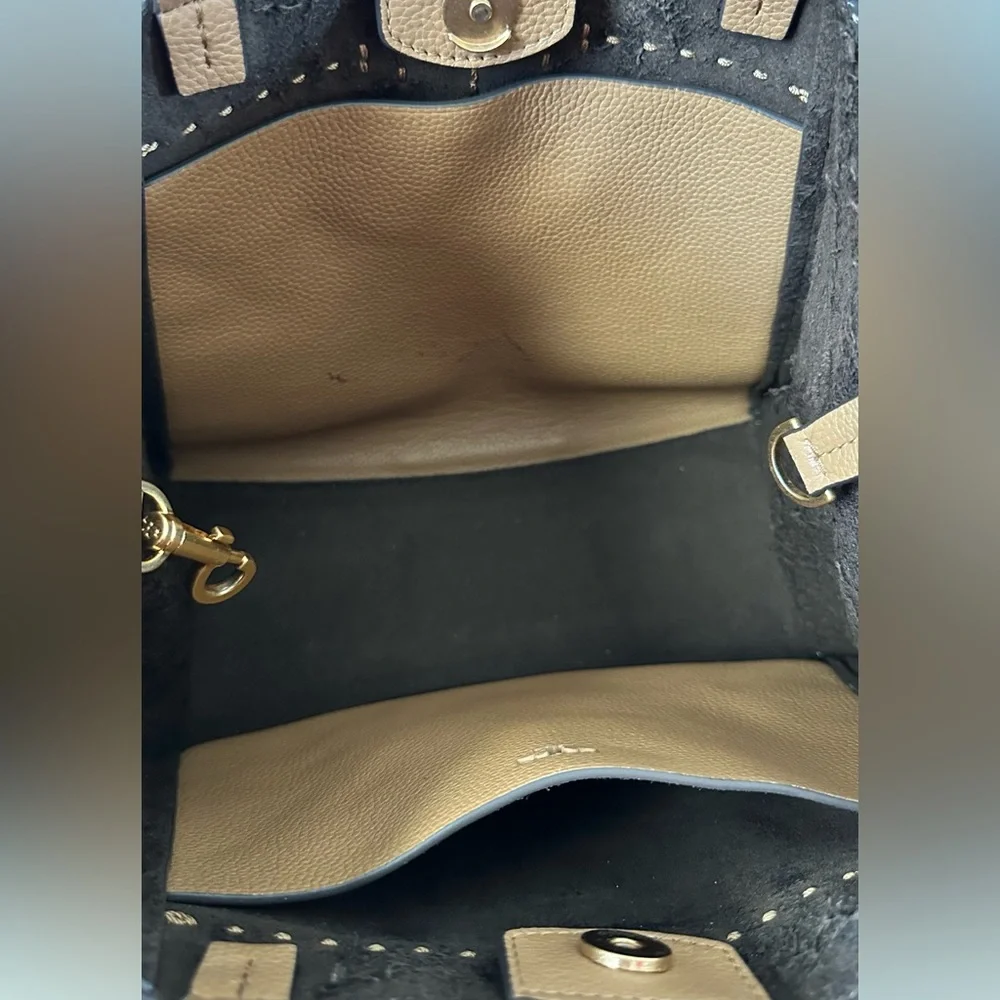 Tory Burch tory burch